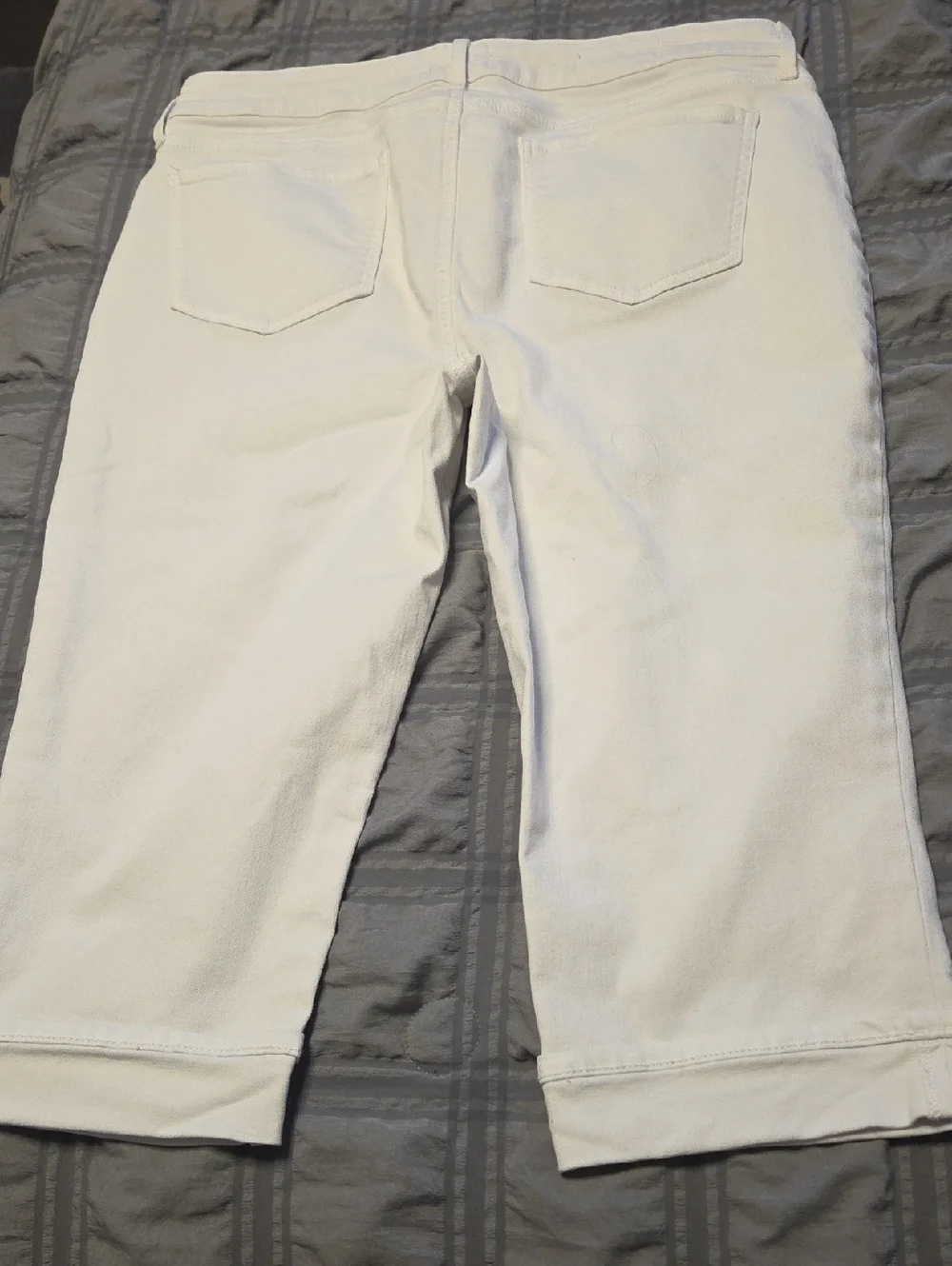 14P NYDJ White Cropped Straight Leg Jeans, Like New! - Picture 2 of 5